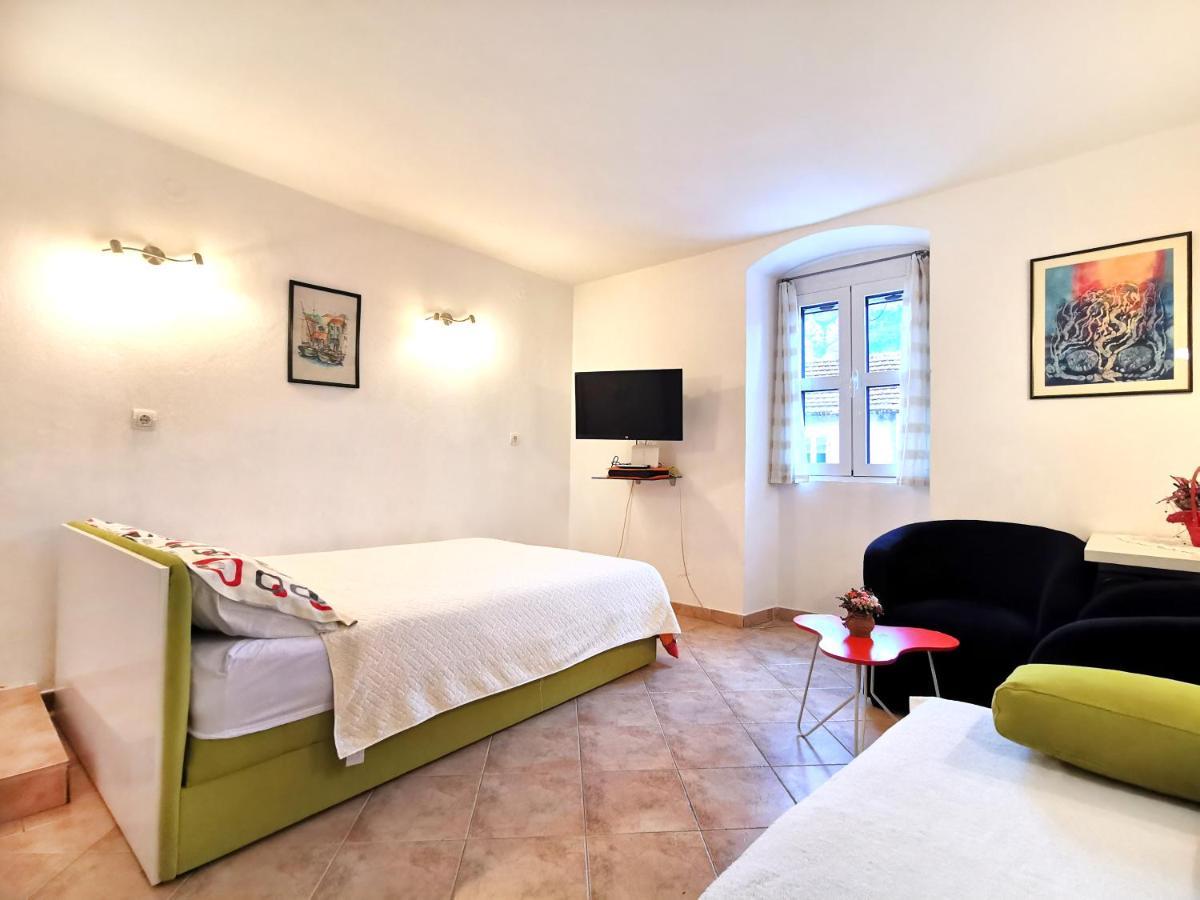 Old Town Boskovic Apartment Котор Экстерьер фото